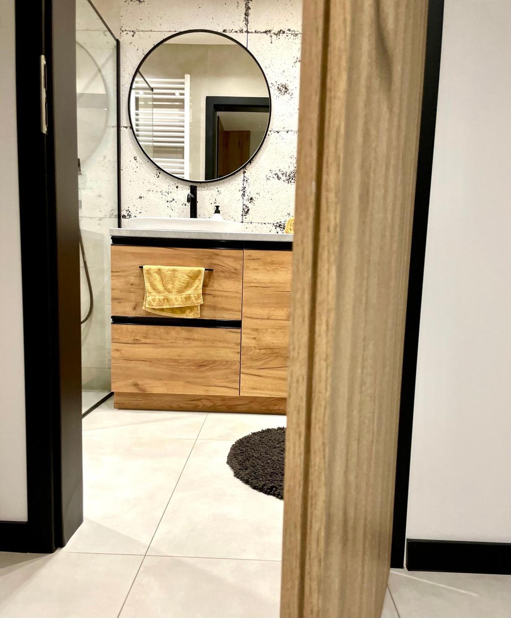 Apartament Twierdza Z Widokiem Na Jezioro أوسترودا المظهر الخارجي الصورة
