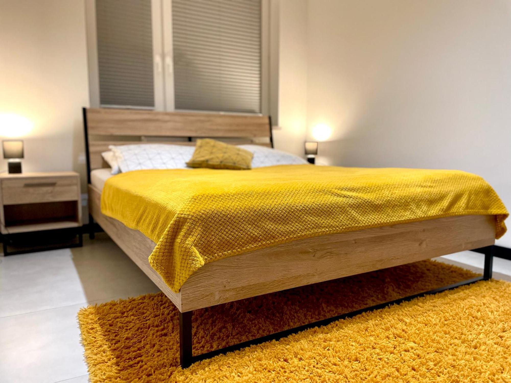 Apartament Twierdza Z Widokiem Na Jezioro أوسترودا المظهر الخارجي الصورة
